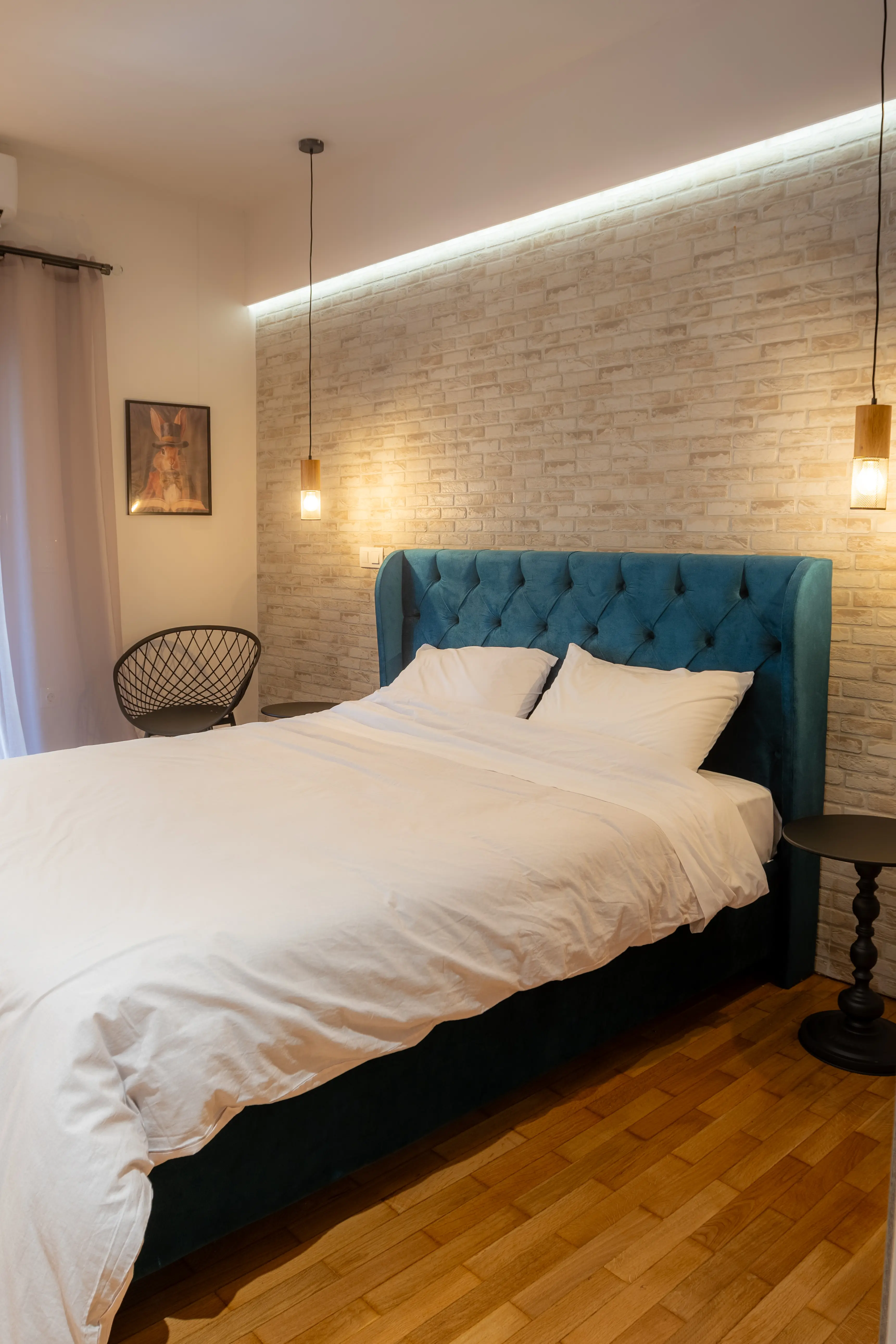 Valtinon Smart Corner Athens - Modern Art and Decor